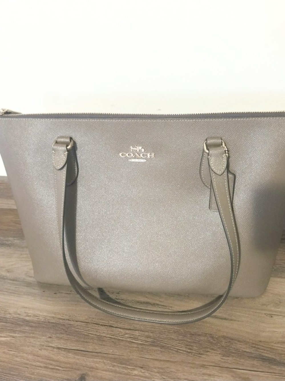 Coach Gallery Tote In Pebbled Leather